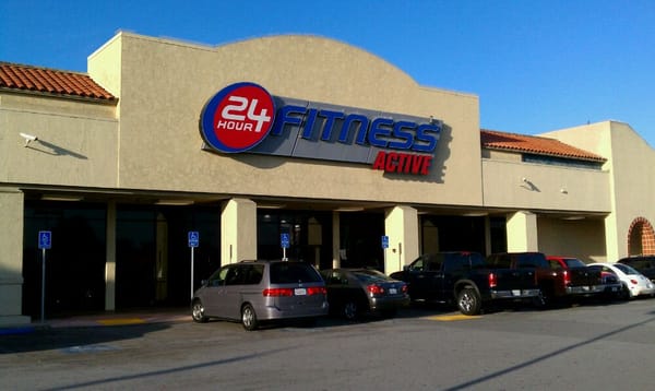 205 Mall 24 Hour Fitness