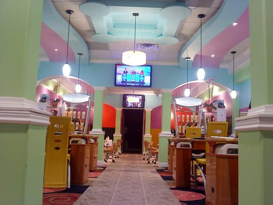 Amazing nail spa in Jacksonville, fl call 9046386743