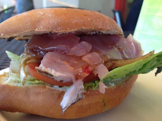 ahi sandwich