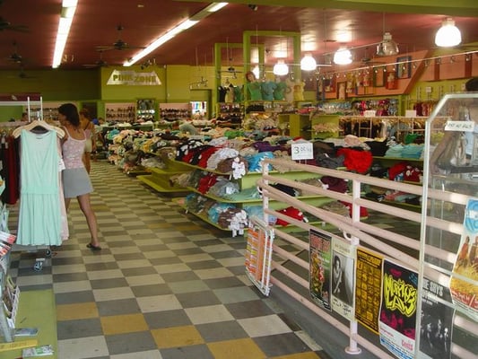 Online clothing stores Beachy clothing stores